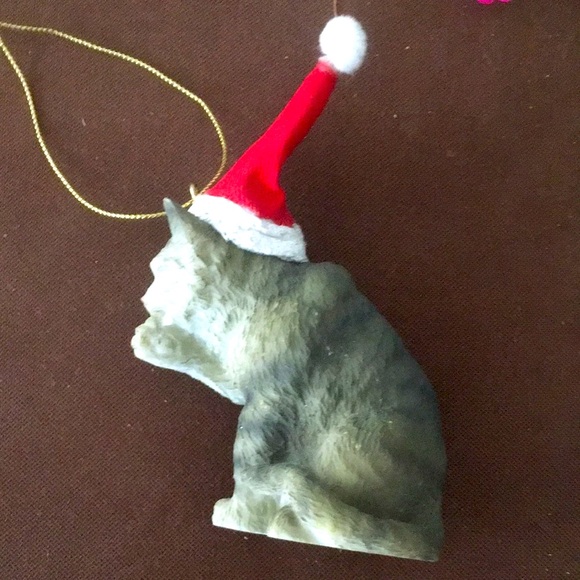 Adorable Stone Resin Cat Christmas Ornament - Picture 4 of 15